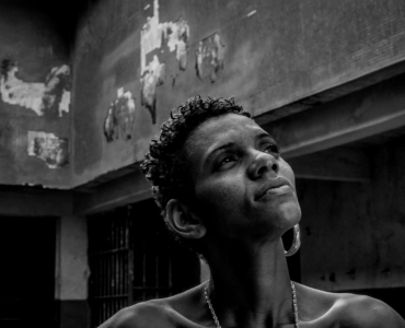 Filme "Flores do Cárcere", sobre as ex-detentas da cadeia de Santos (SP), ganha lançamento digital no Dia Internacional da Mulher